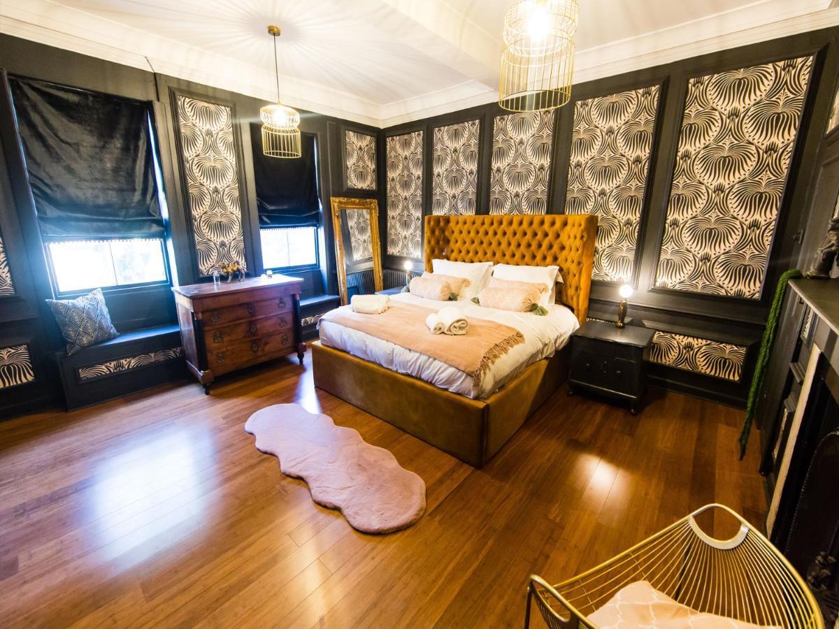 Maison Parfaite Yo1 - Exquisite 400 Year Old, City Centre Townhouse York Exterior photo